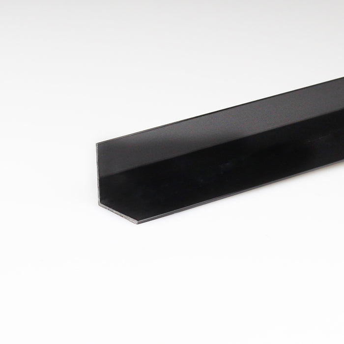 immagine-1-arcansas-s.r.l.-coprispigolo-angolare-profilo-salvamuro-pvc-lucido-nero-ean-8013237154615