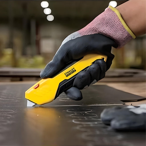 immagine-2-stanley-coltello-di-sicurezza-bi-material-con-leva-di-sicurezza-fatmax-fmht10369-0-ean-3253560103699