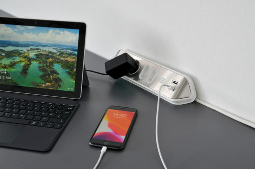 immagine-2-brennenstuhl-presa-angolare-brennenstuhlestilo-con-funzione-di-ricarica-usb-a-4-vie-2x-prese-di-protezionee-2x-euro-argentobianco-ean-4007123668083