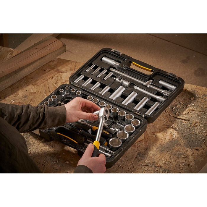 immagine-4-stanley-set-96-pezzi-chiavi-a-bussola-cricchetto-12-e-14-bussole-stmt17379-1-ean-3253561173790